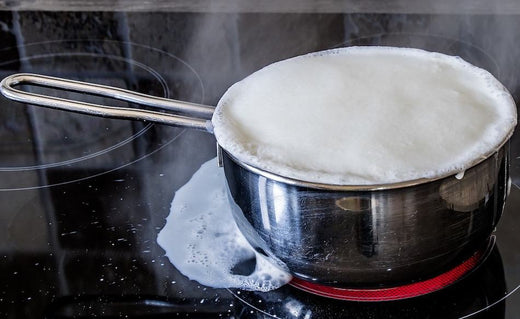 How to Heat Milk For Hot Chocolate