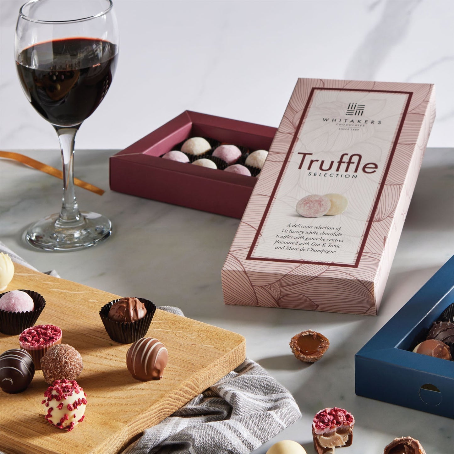 champagne and G&T chocolate truffle 135g pink gift box